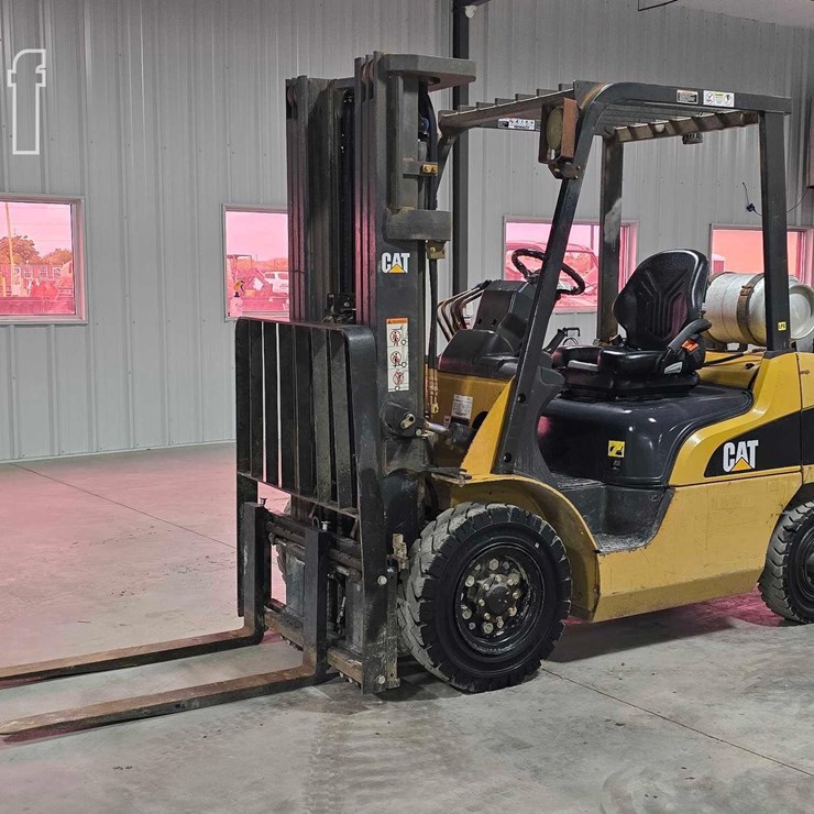 2018 CATERPILLAR GP25N