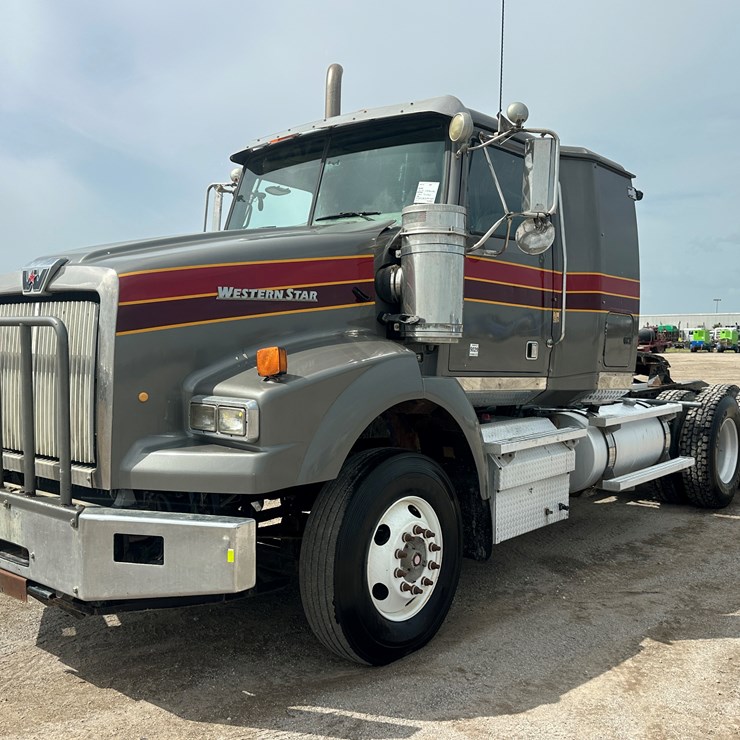 2012 WESTERN STAR 4900SB