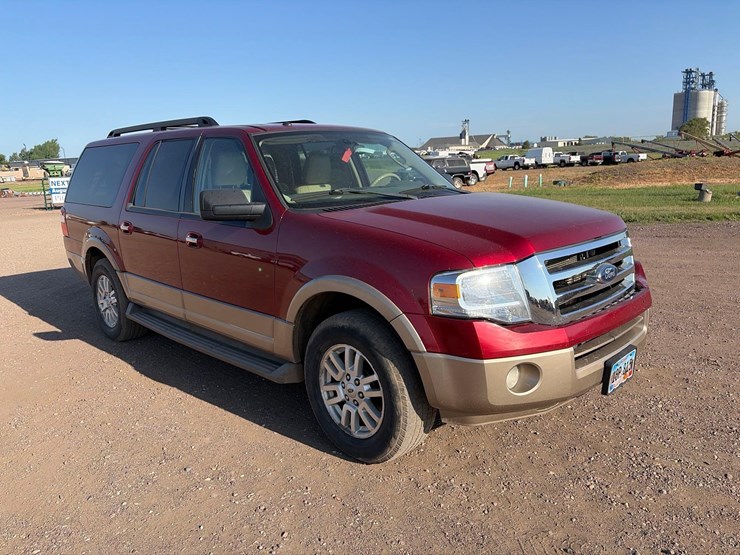 2013-ford-expedition-image-2