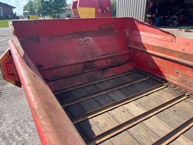new-holland-519-image-15