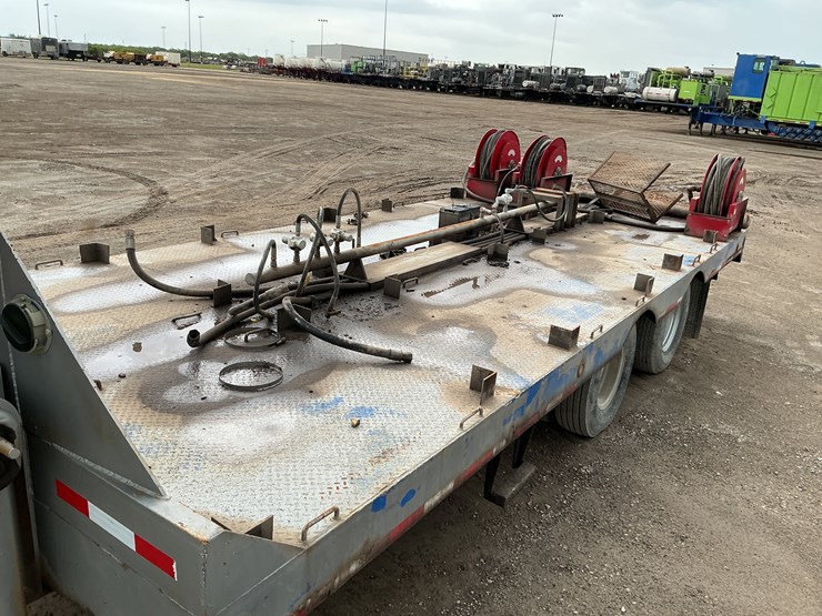 2012-utility-flatbed-image-8
