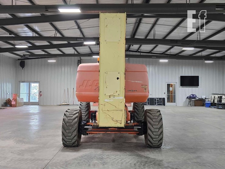 2016-jlg-800aj-image-8