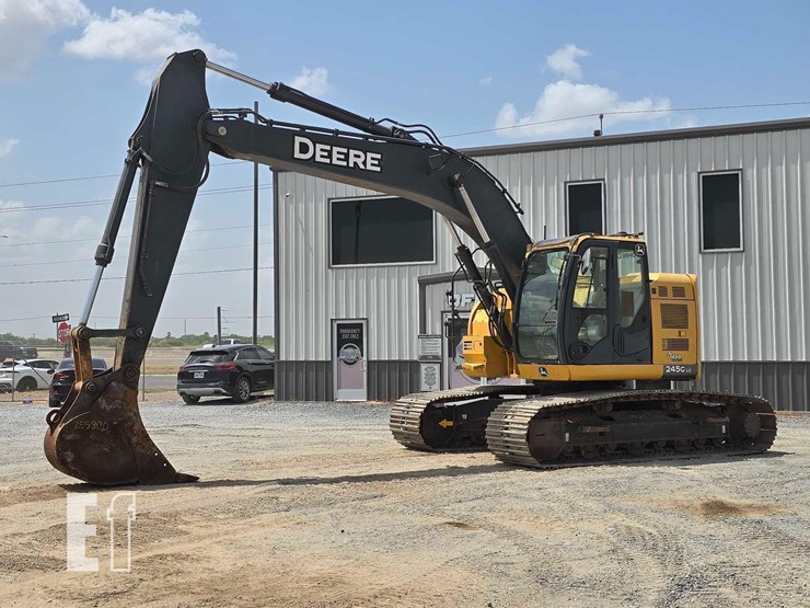 2018-deere-245g-lc-image-1