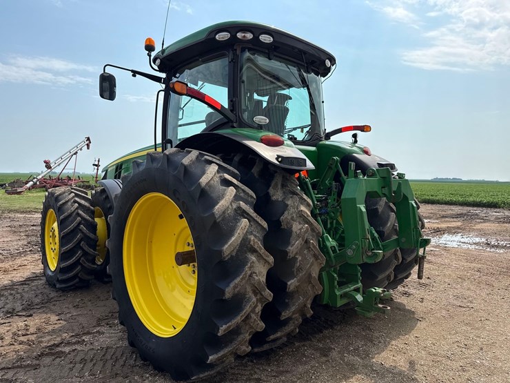 2014-john-deere-8320r-image-101