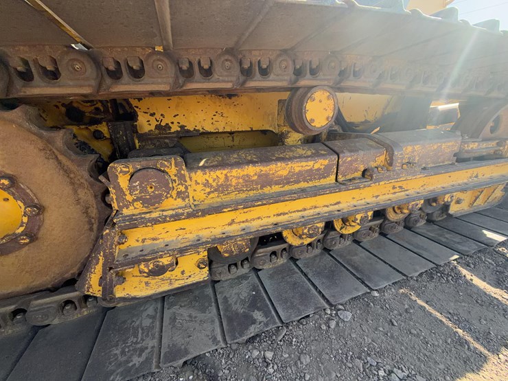 2002-komatsu-d38p-dozer-image-18