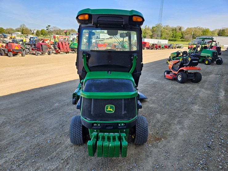 john-deere-1575-image-4
