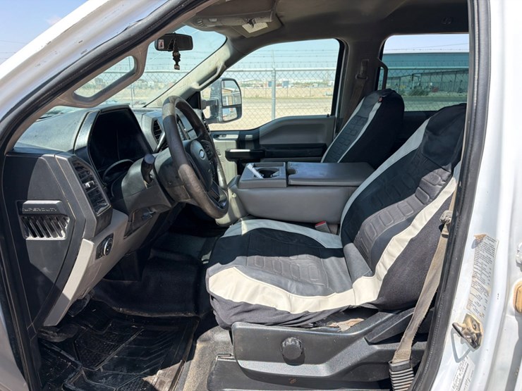 2019-ford-f350-image-10
