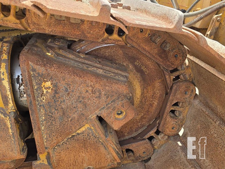 2018-caterpillar-d6t-lgp-image-37