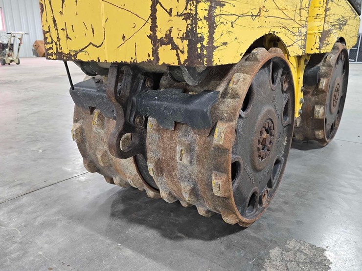 2019-bomag-bmp8500-image-13