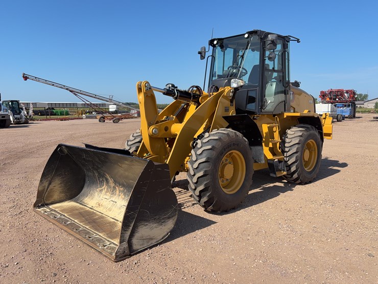 caterpillar-910-image-1