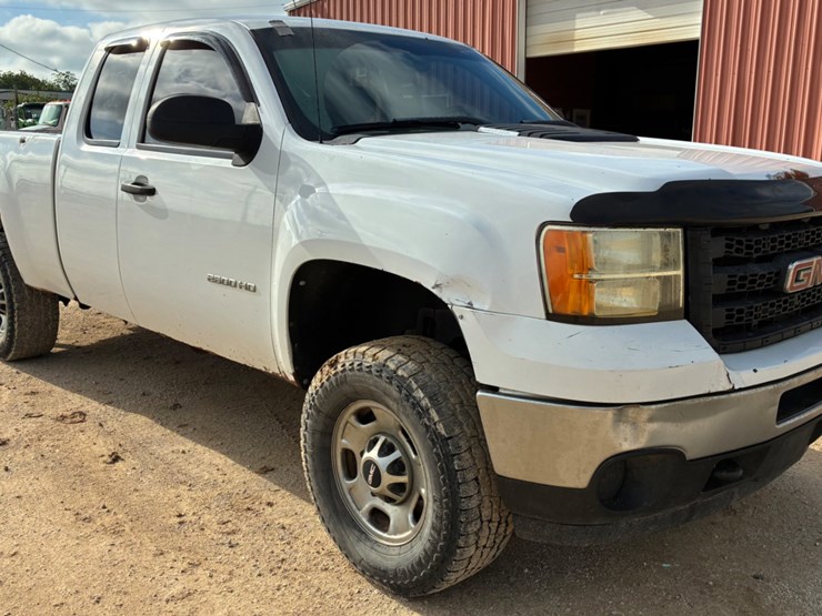2012-gmc-sierra-2500hd-image-3