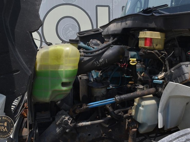 2005-international-durastar-4300-image-18