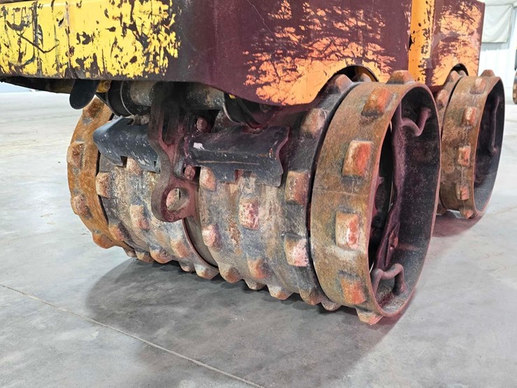 2019-bomag-bmp8500-image-9