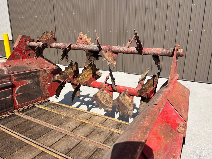 new-holland-519-image-19