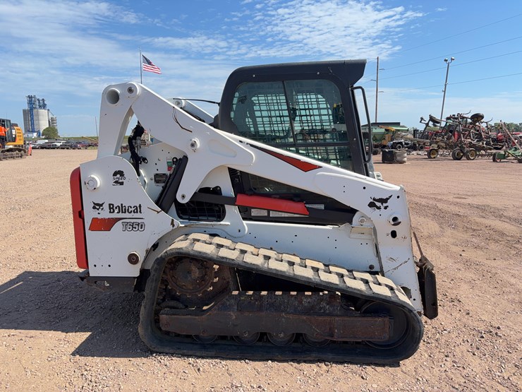 2017-bobcat-t650-image-4