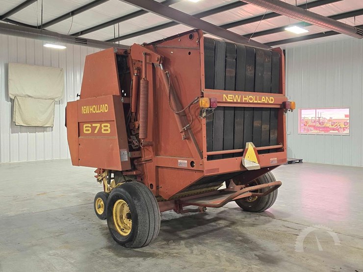 new-holland-678-image-4