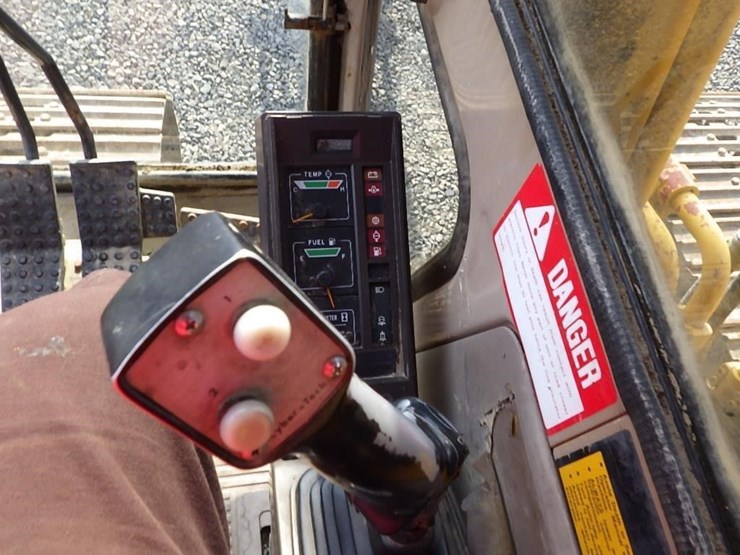 1996-deere-590d-image-32