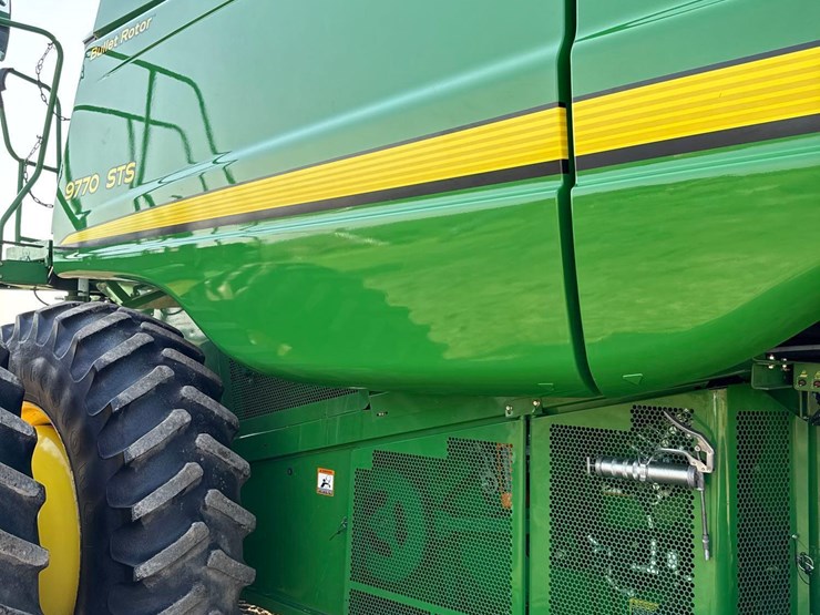 2011-john-deere-9770-sts-image-81