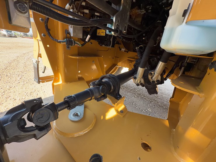 caterpillar-910-image-36