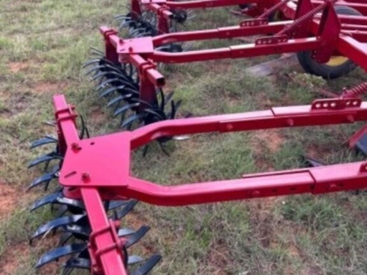 sunflower-7-shank-blade-plow---35'-image-15