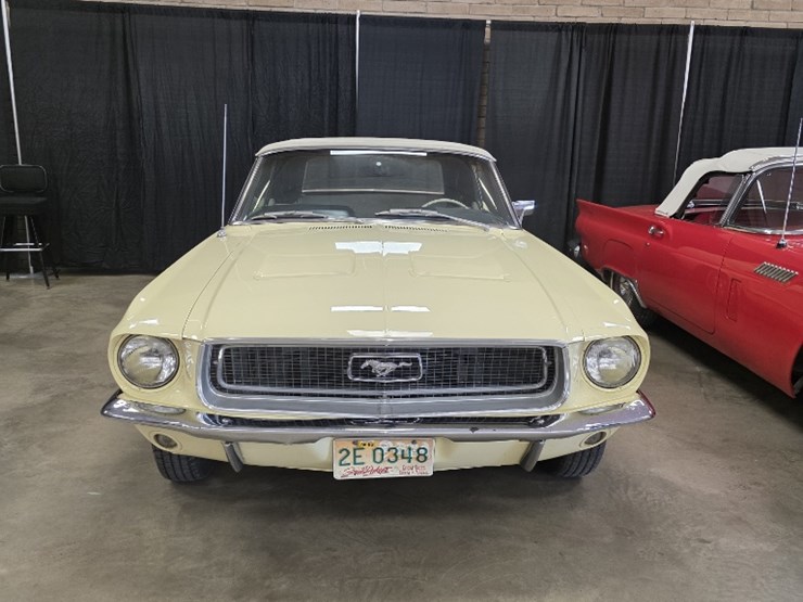 1968-ford-mustang-convertible-image-2