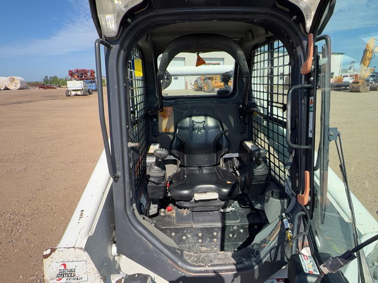 2017-bobcat-t650-image-27