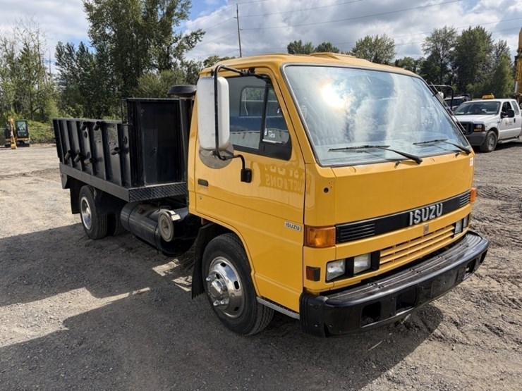 1989-isuzu-npr-image-2