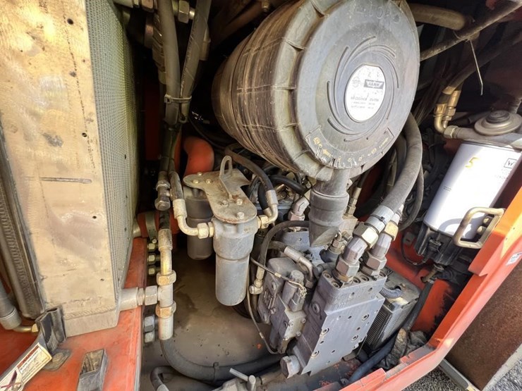 2011-hamm-hd110vo-image-9