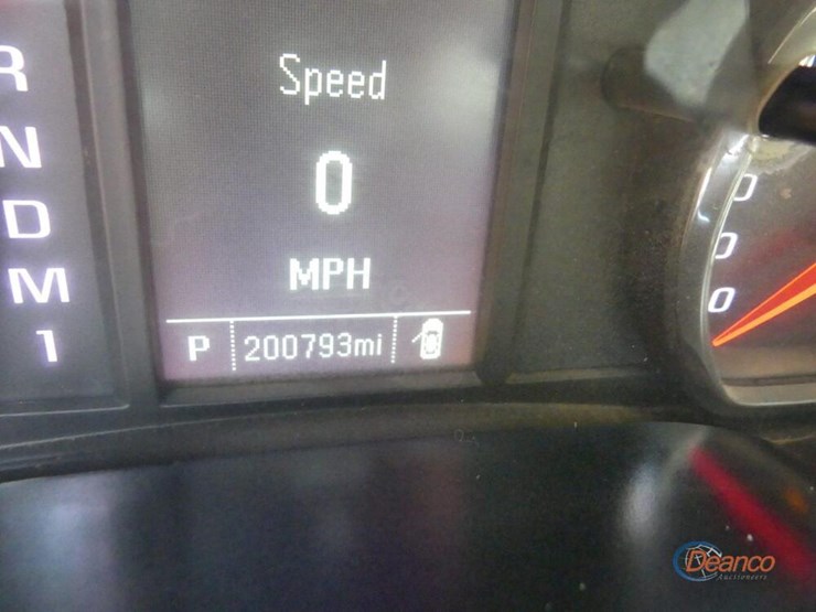 2015-gmc-2500hd-image-10