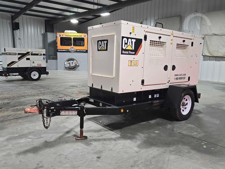 caterpillar-xq60-image-1