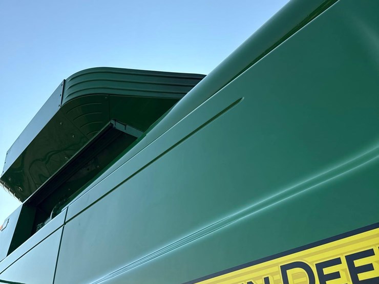 2011-john-deere-9770-sts-image-127