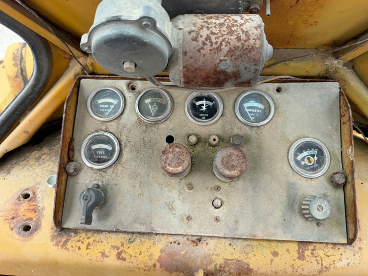 1968-caterpillar-950-image-12