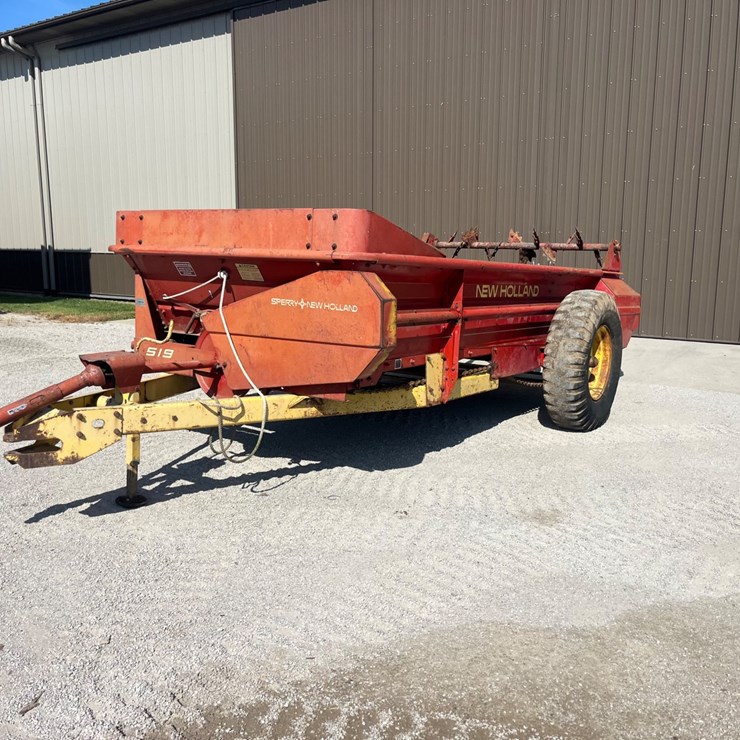 NEW HOLLAND 519