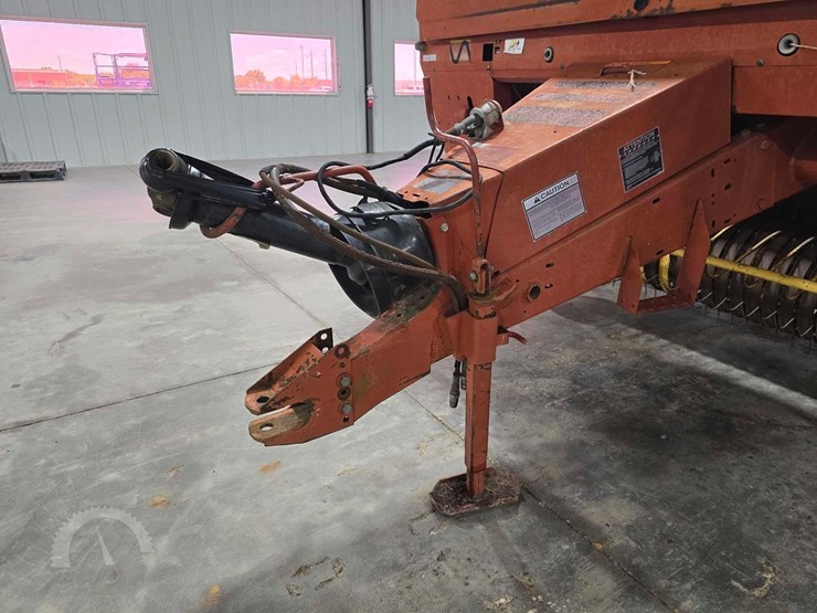 new-holland-678-image-12