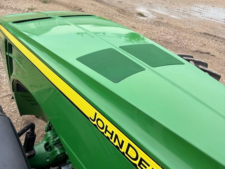 2014-john-deere-8320r-image-86