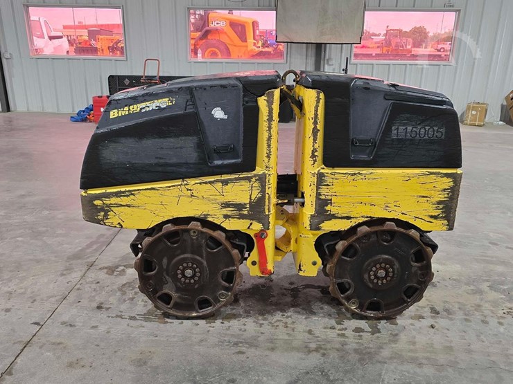 2019-bomag-bmp8500-image-5