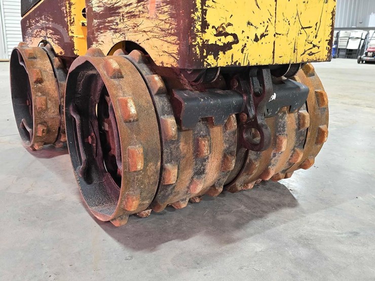 2019-bomag-bmp8500-image-14