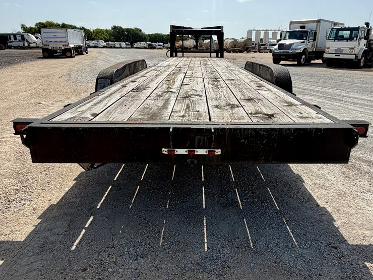 2005-c&m-lowboy-flatbed-trailer-image-6