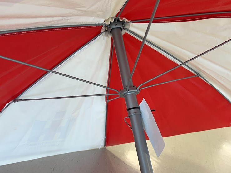 international-harvester-tractor-umbrella-image-5