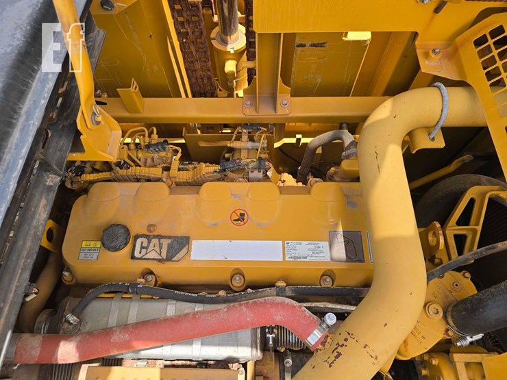 2017-caterpillar-349fl-image-25