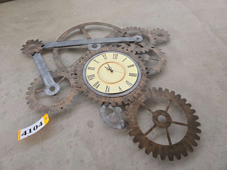 decorative-metal-wall-clock-image-1
