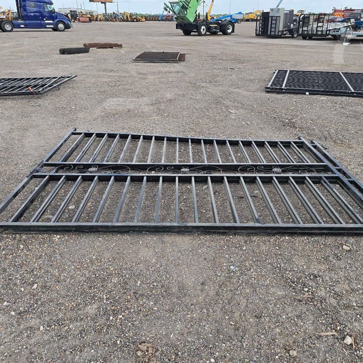 20 FOOT BI-PARTING WROUGHT IRON GATE