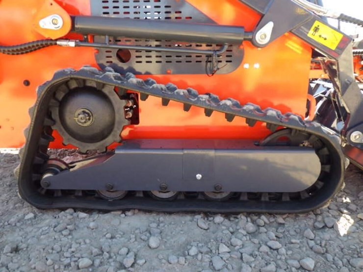 2026-tpm-t460-skid-steer-tracked-loader-image-8