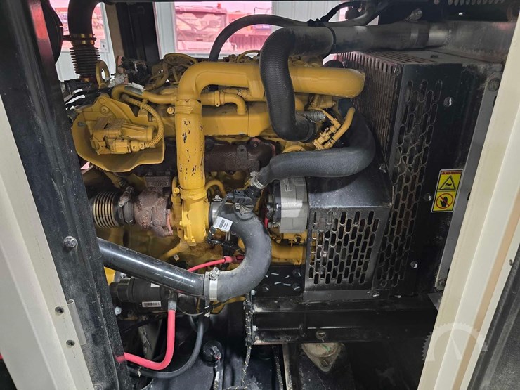 caterpillar-xq60-image-17