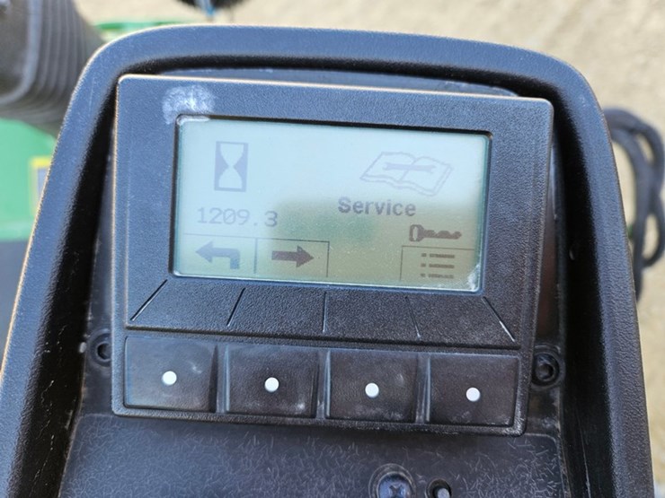 john-deere-6080a-image-22