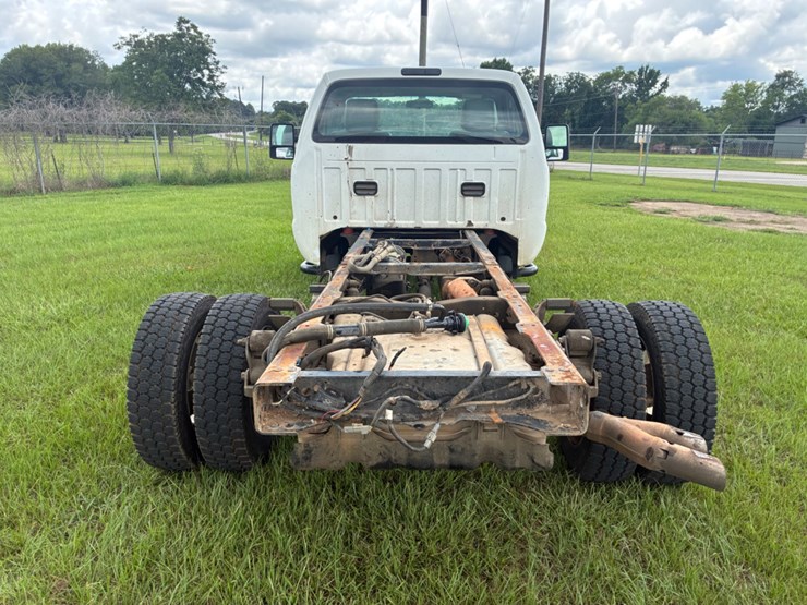 2015-ford-f550-image-5