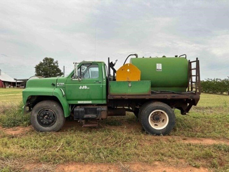 1988-ford-f700-image-24
