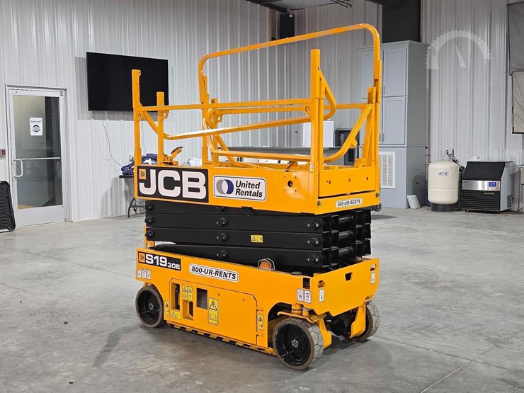 2023-jcb-s1930e-image-2