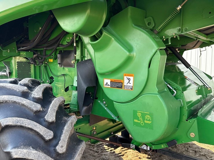 2011-john-deere-9770-sts-image-86