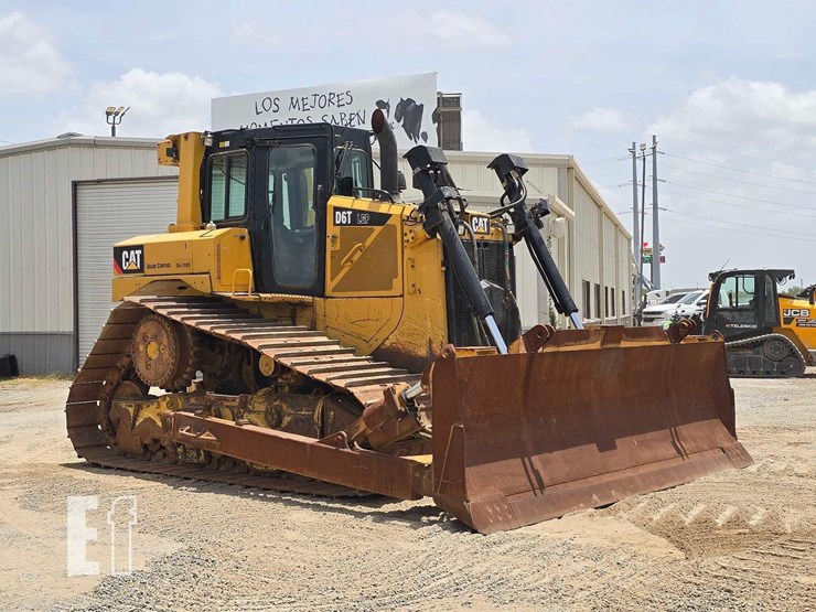 2018-caterpillar-d6t-lgp-image-2